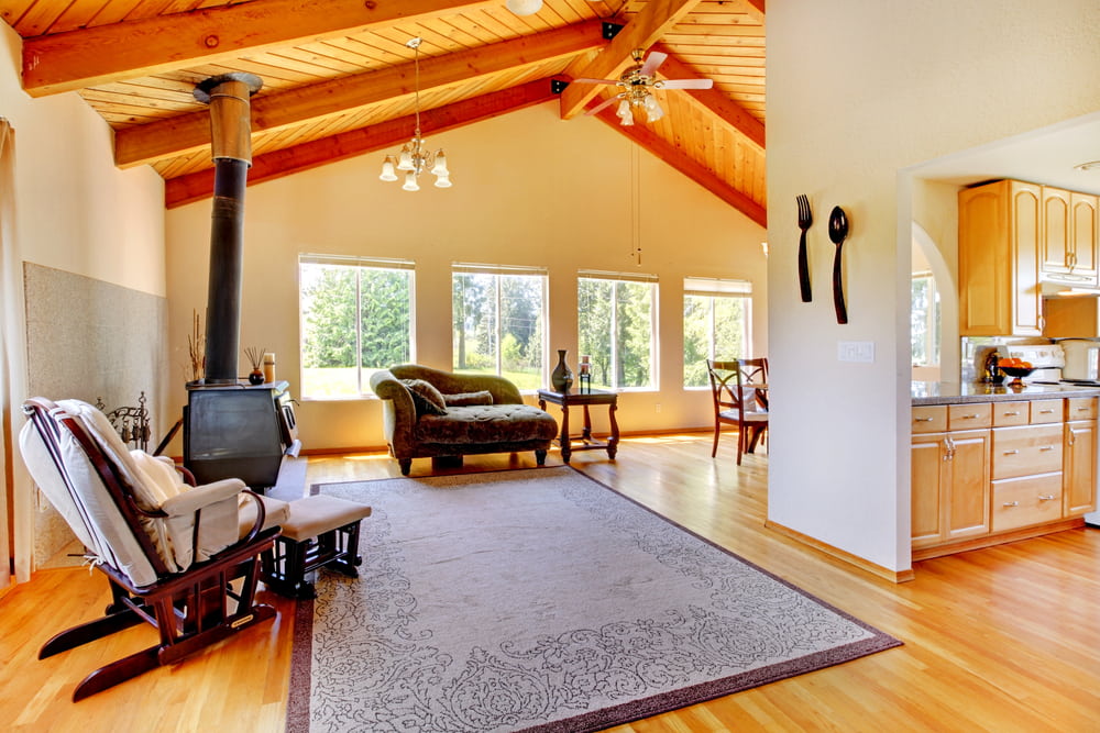 Who can deliver high-quality hardwood flooring in Winston-Salem & the vicinity?
